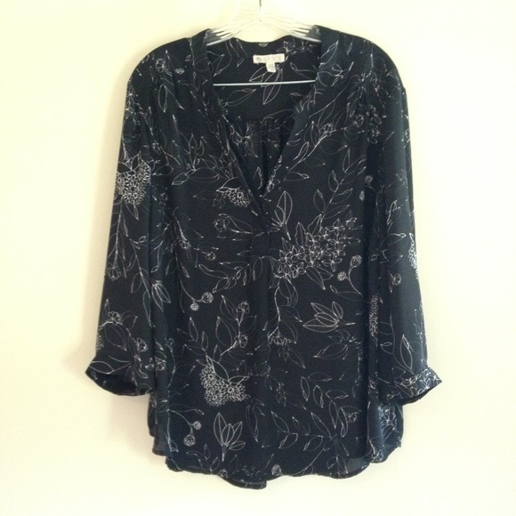 Lila Rose Tops - Plus size Lila Rose Floral Blouse